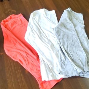 Bundle - 3 Long Sleeved VNeck Tshirts - Old Navy